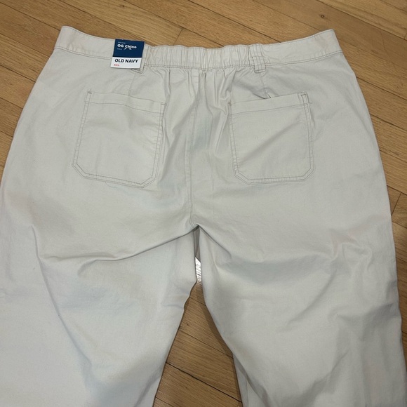 Old Navy Cream Chino Pants - Picture 7 of 10